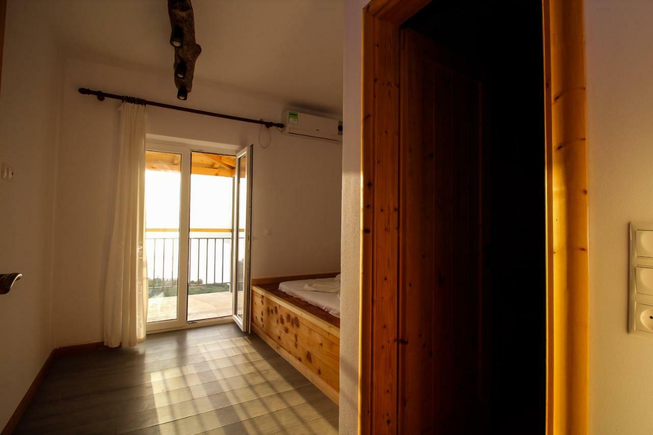 Apartment Argileos Himare